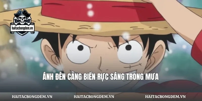 Ánh đèn cảng biển rực sáng trong mưa